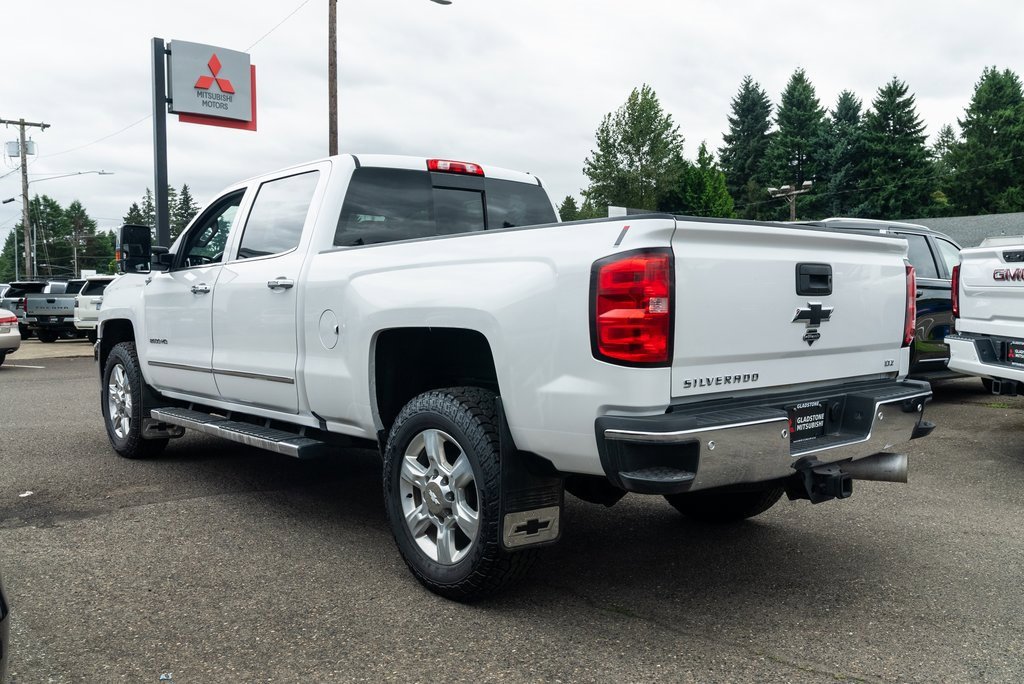 Used 2018 Chevrolet Silverado 2500 LTZ image 4