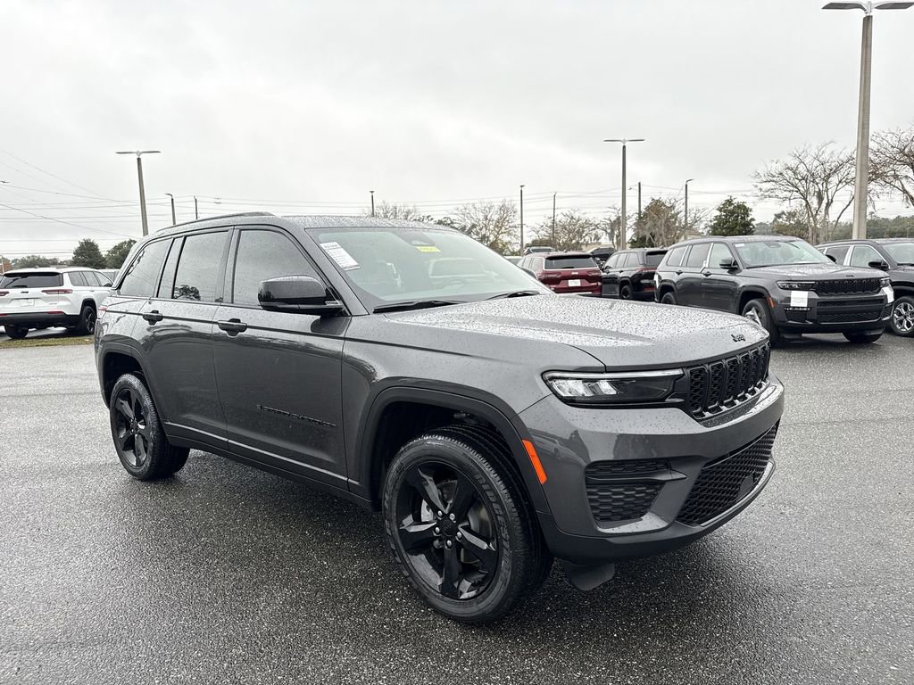 New 2025 Jeep Grand Cherokee Altitude