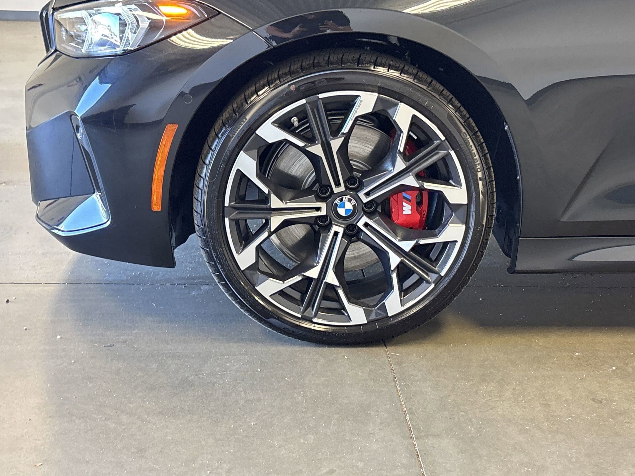 Used 2025 BMW 330i Sedan w/ M Sport Package image 10