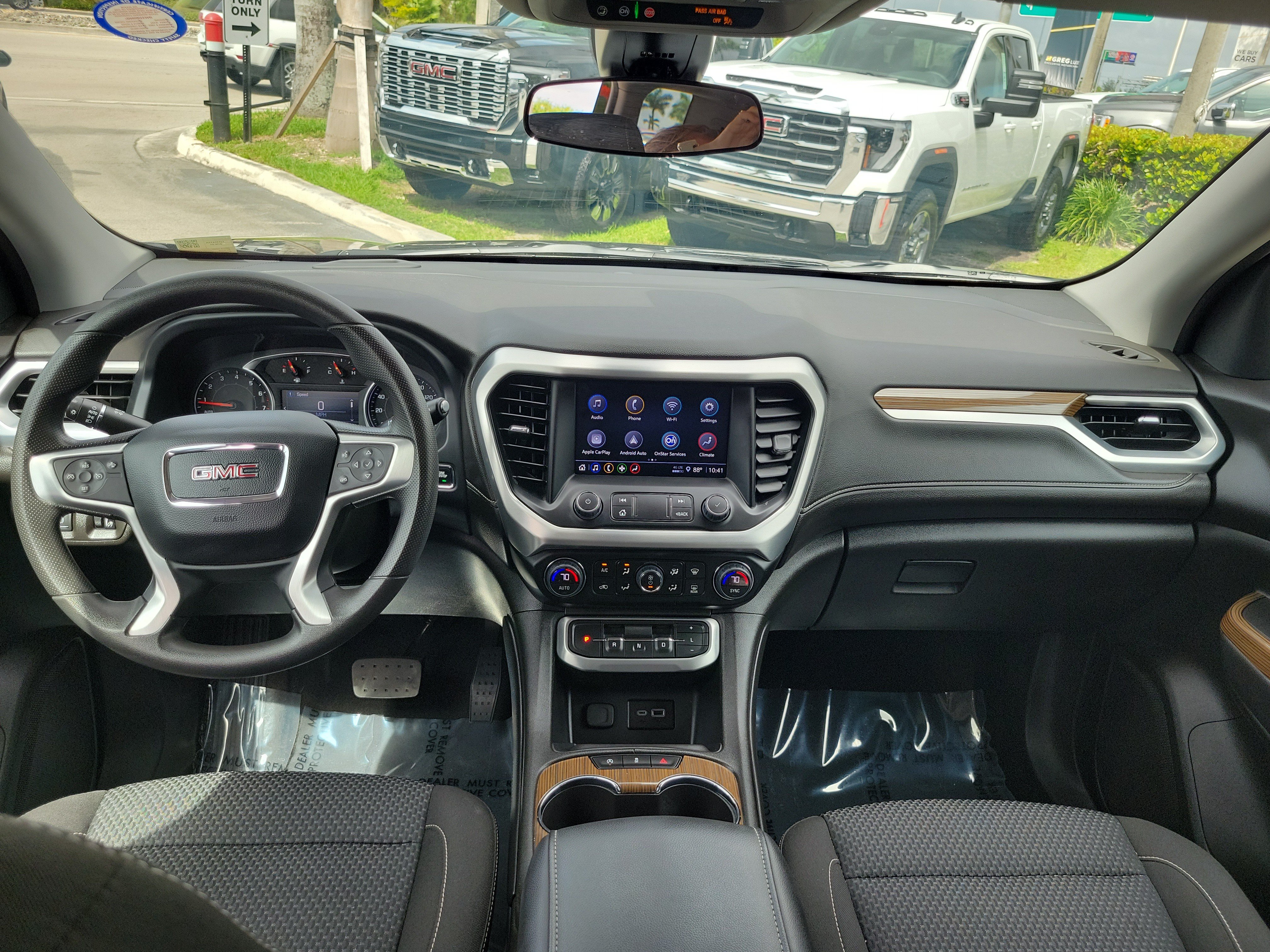 Used 2023 GMC Acadia SLE w/ Driver Convenience Package FWD image 17