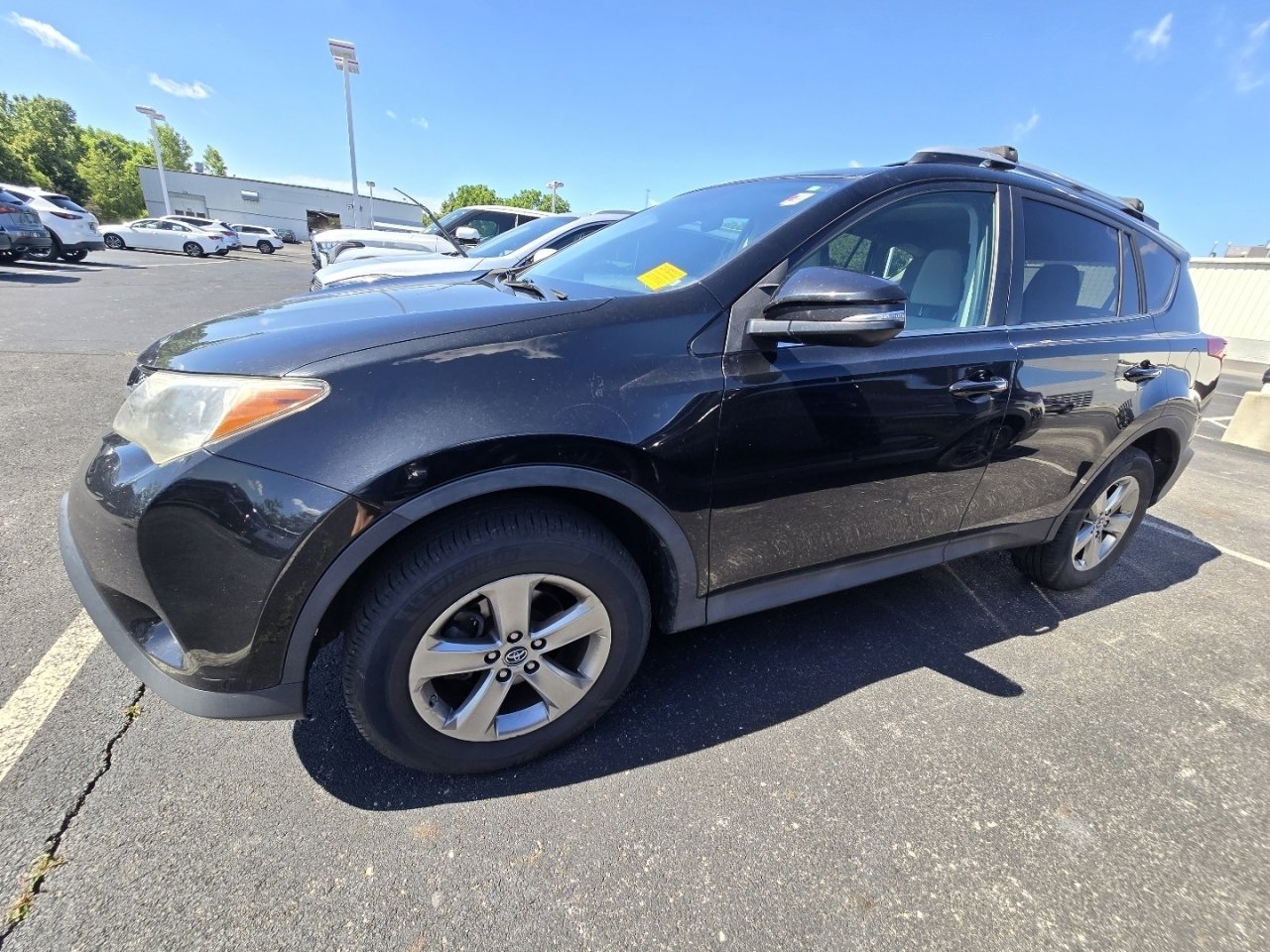 Used 2015 Toyota RAV4 XLE AWD/4WD image 4