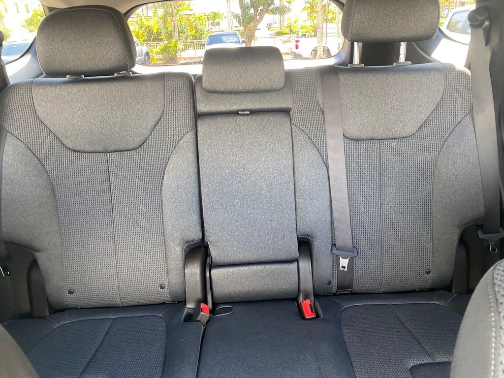 Certified 2020 Hyundai Santa Fe SEL image 18