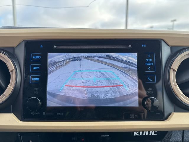 Used 2017 Toyota Tacoma TRD Sport w/ Tow Package image 30