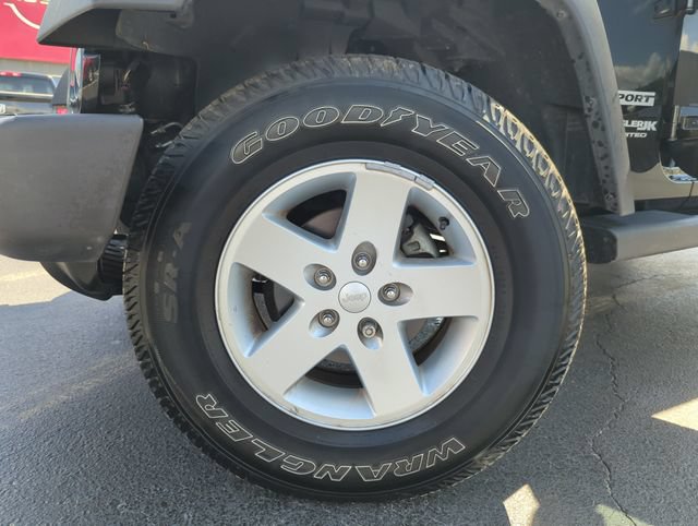 Used 2018 Jeep Wrangler Unlimited Sport S AWD/4WD image 43