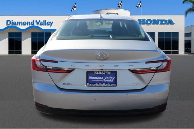 Used 2025 Toyota Camry LE image 5
