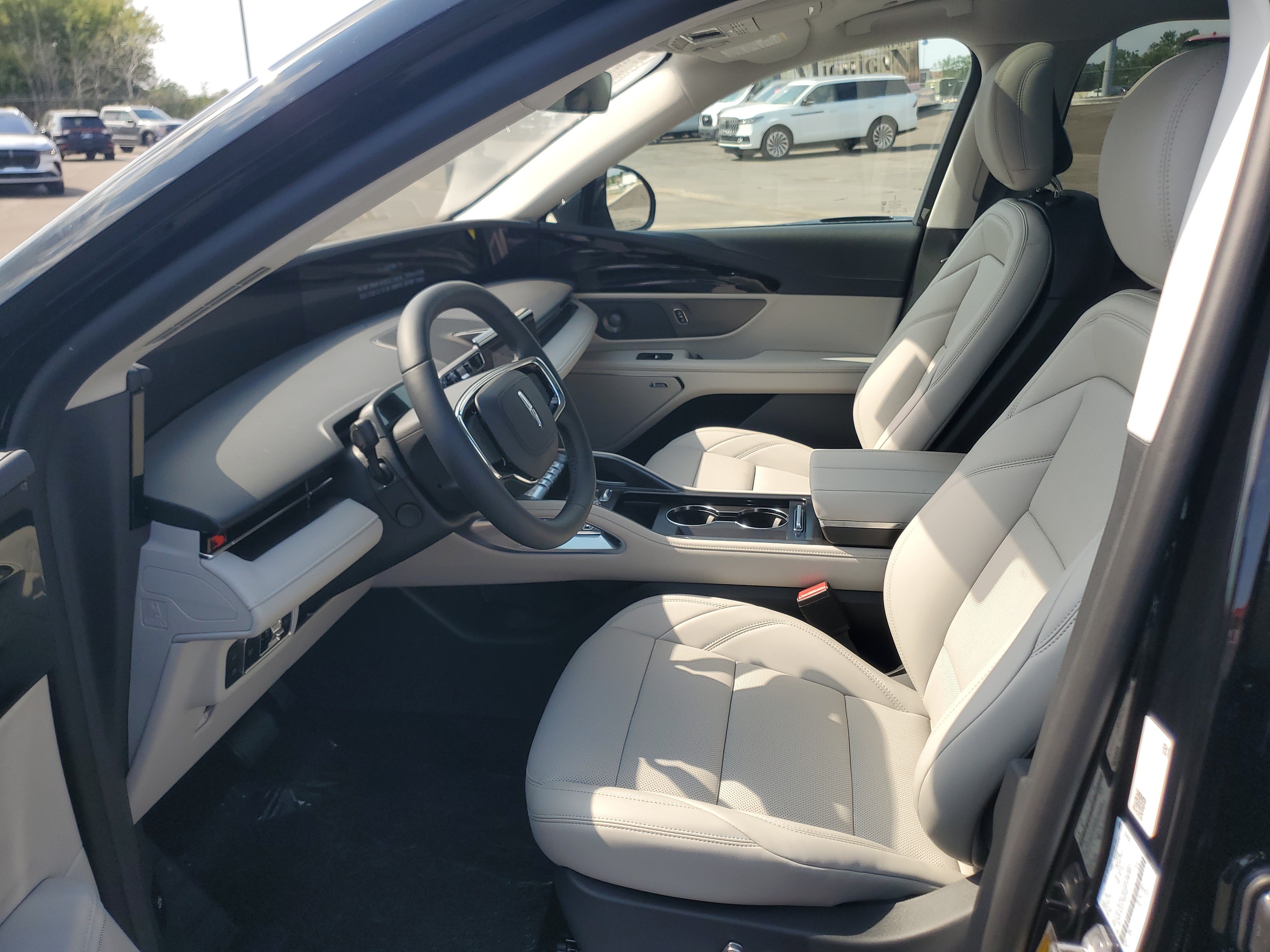 New 2026 Lincoln Nautilus Premier w/ Equipment Group 102A AWD/4WD image 11