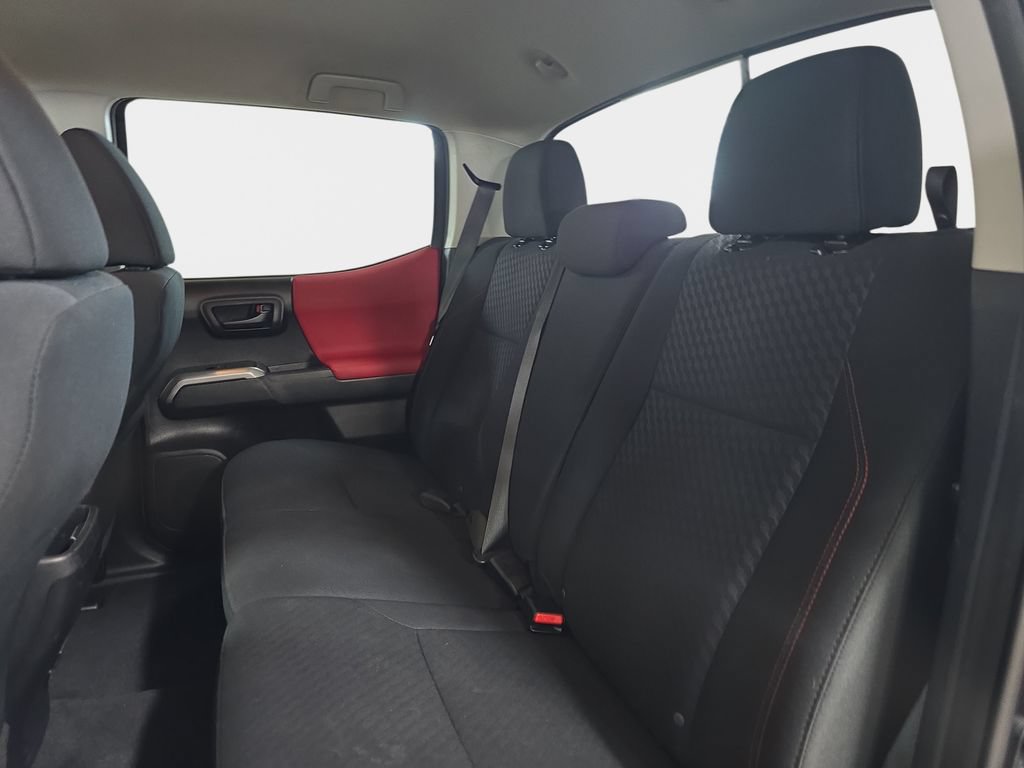 Used 2020 Toyota Tacoma SR5 RWD image 14