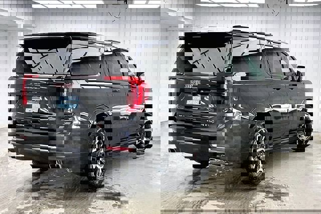 Certified 2025 GMC Yukon XL AT4 Ultimate image 12