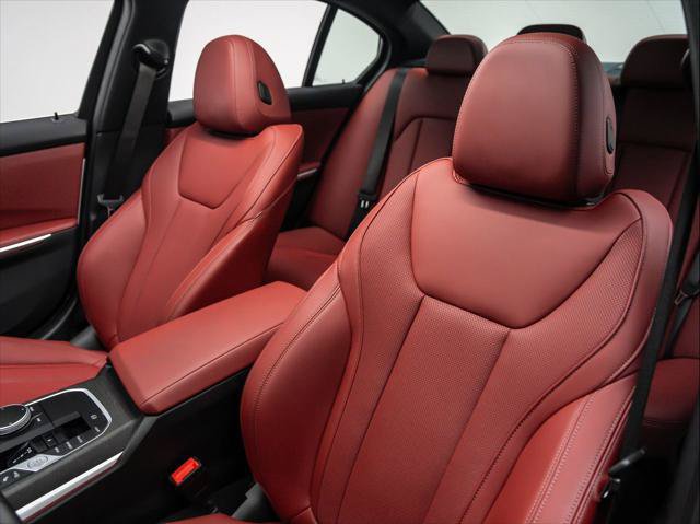 Used 2024 BMW 330i Sedan w/ Premium Package RWD image 16