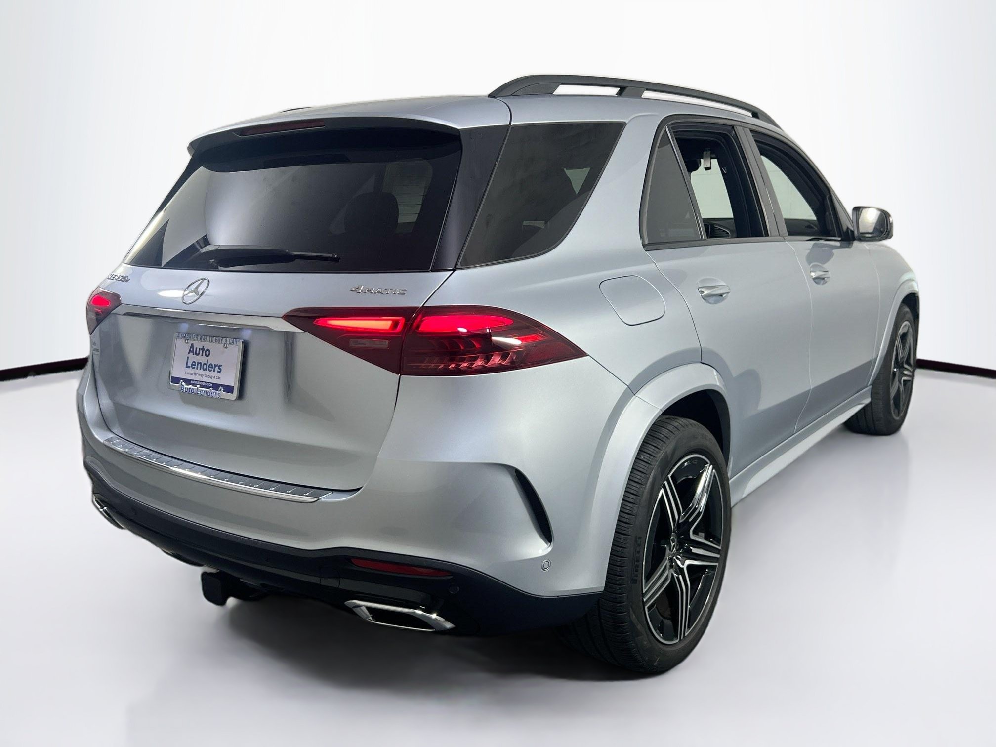 Used 2025 Mercedes-Benz GLE 450e 4MATIC image 5