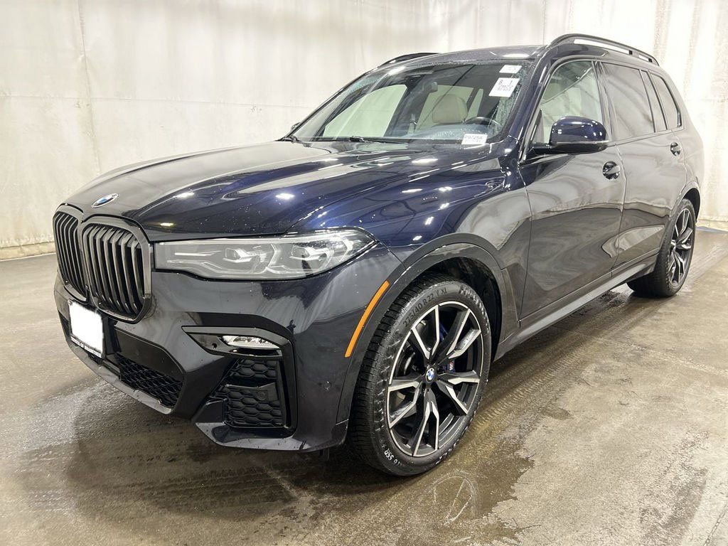 Used 2022 BMW X7 xDrive40i w/ M Sport Package image 2