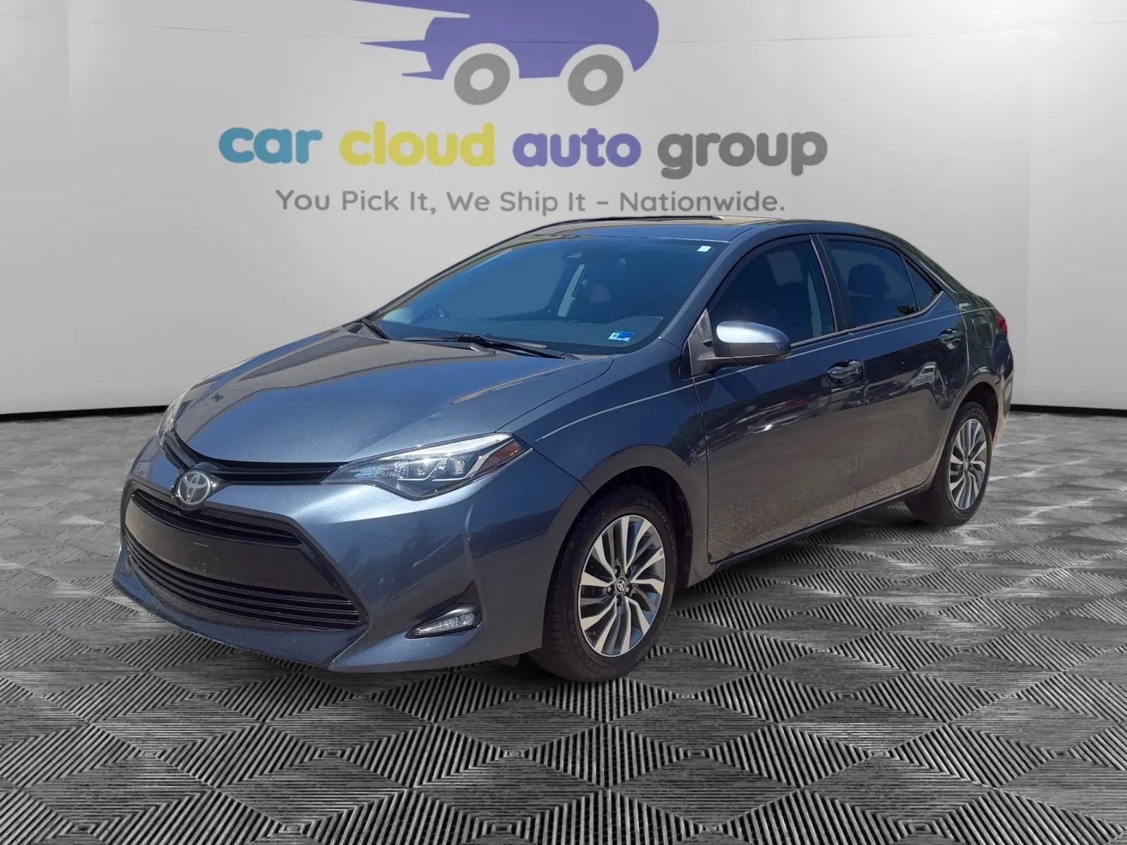 Used 2018 Toyota Corolla XLE FWD image 1