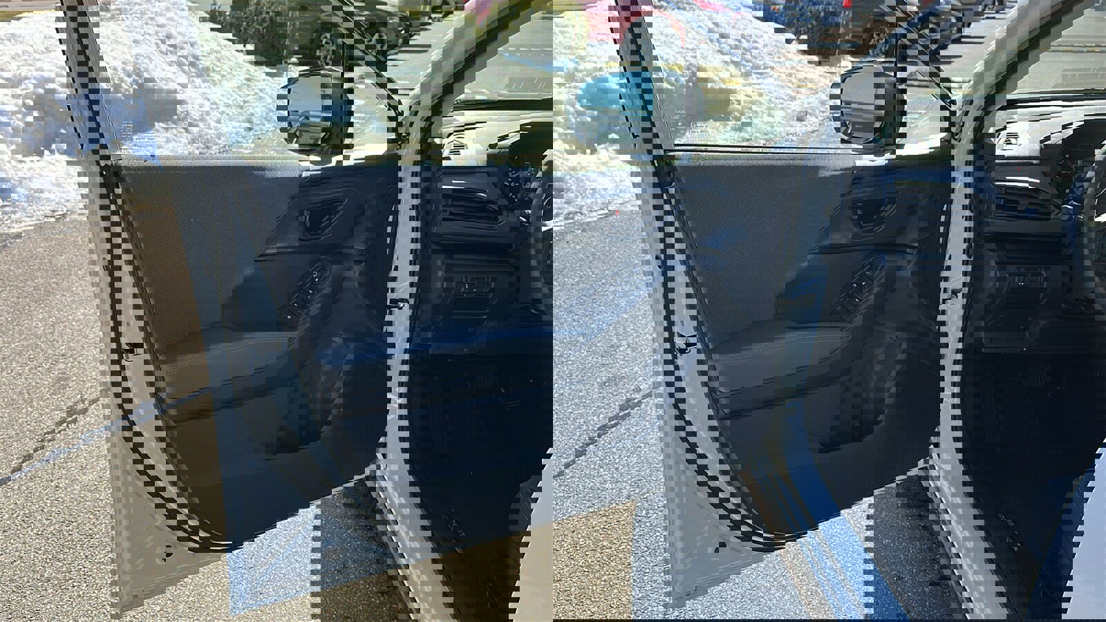 Certified 2025 Subaru Crosstrek 2.0i Premium image 8