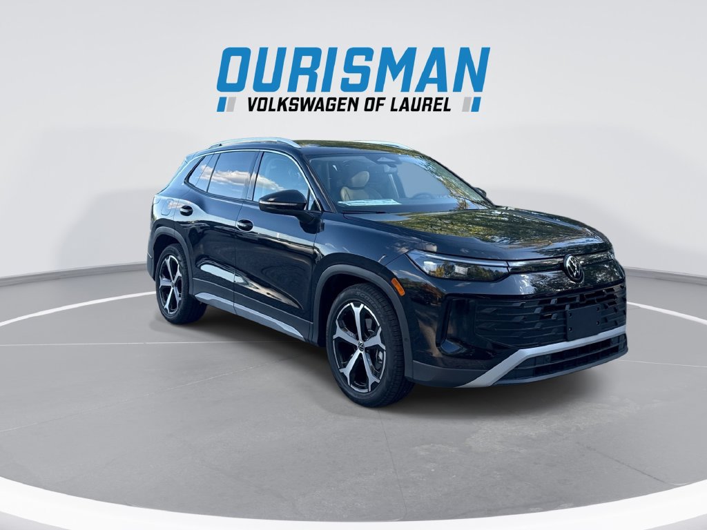New 2026 Volkswagen Tiguan SE FWD image 2