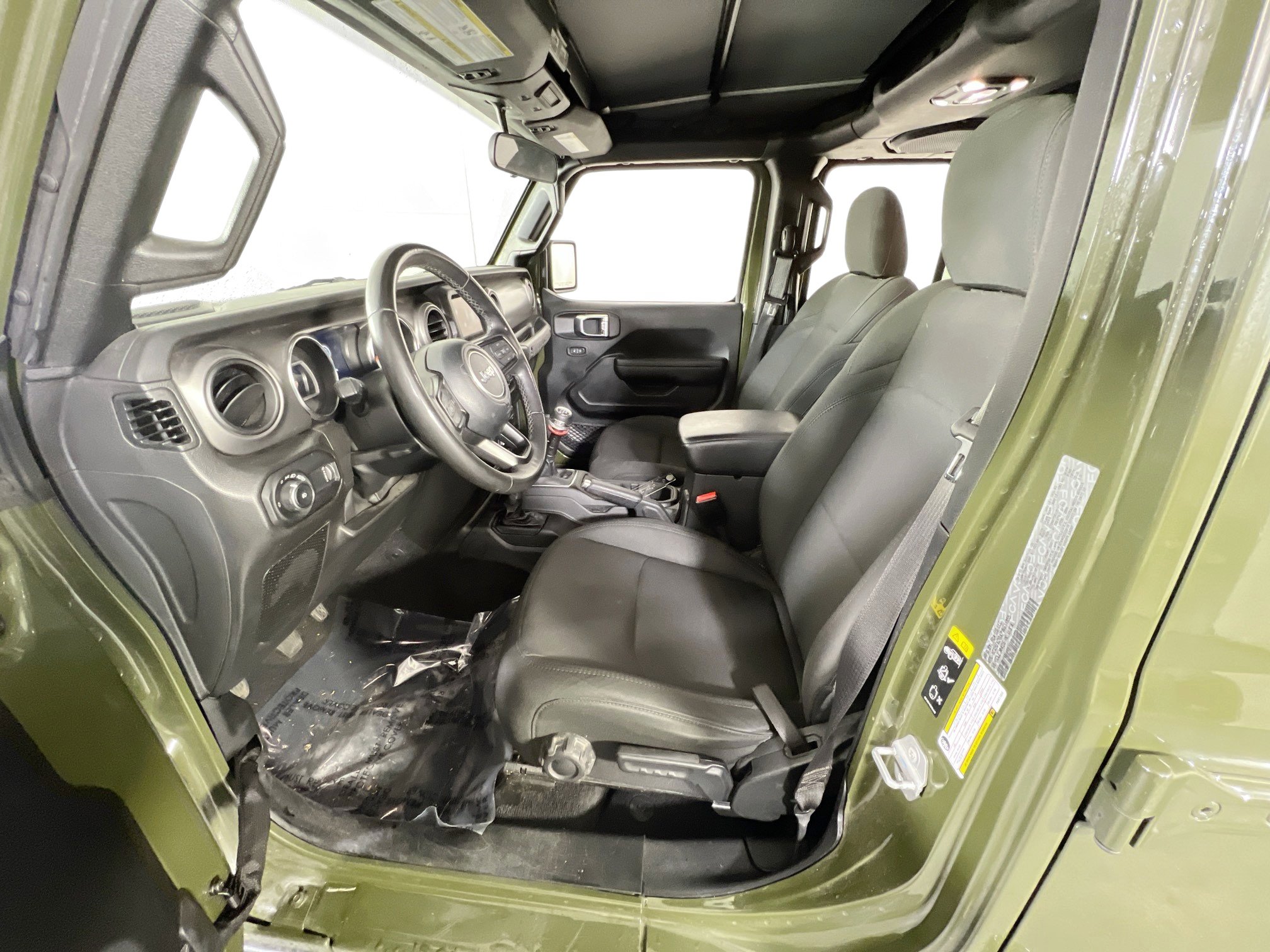 Used 2023 Jeep Wrangler Willys image 19