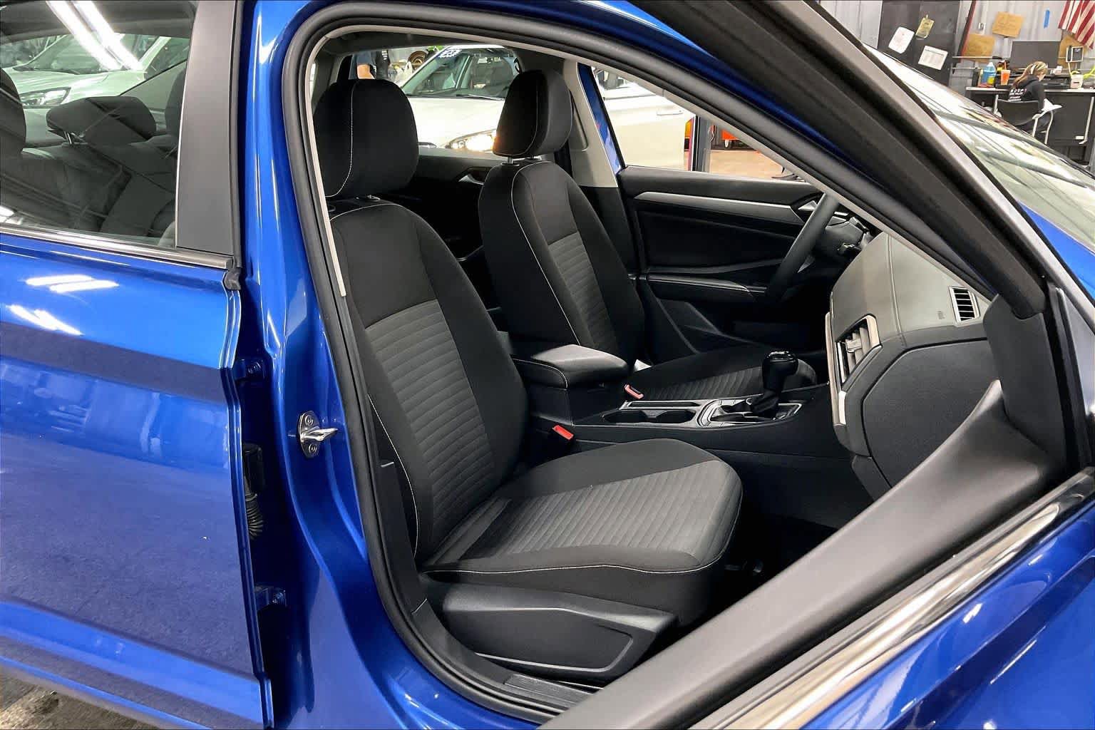 Used 2023 Volkswagen Jetta S FWD image 9