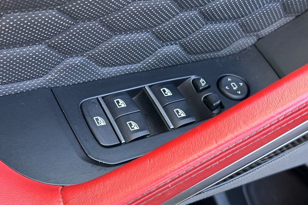 Used 2021 BMW X6 M w/ Executive Package image 11