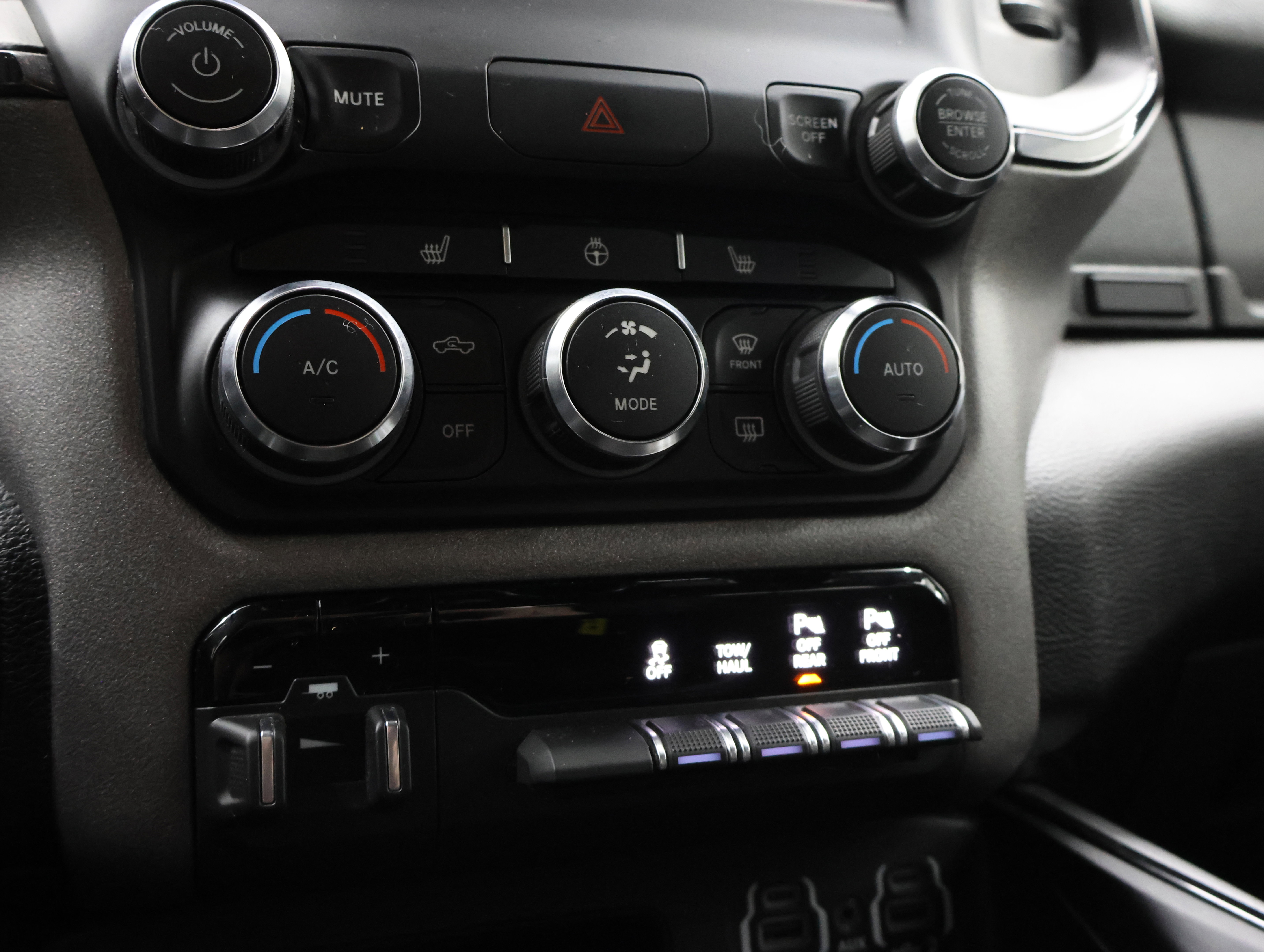 Used 2021 RAM 1500 Big Horn w/ Built-to-serve Edition image 61