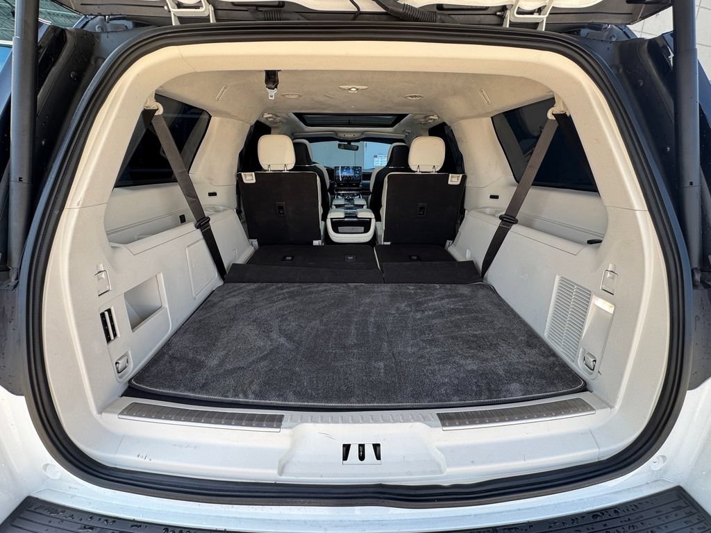 Used 2024 Lincoln Navigator L Black Label AWD/4WD image 35