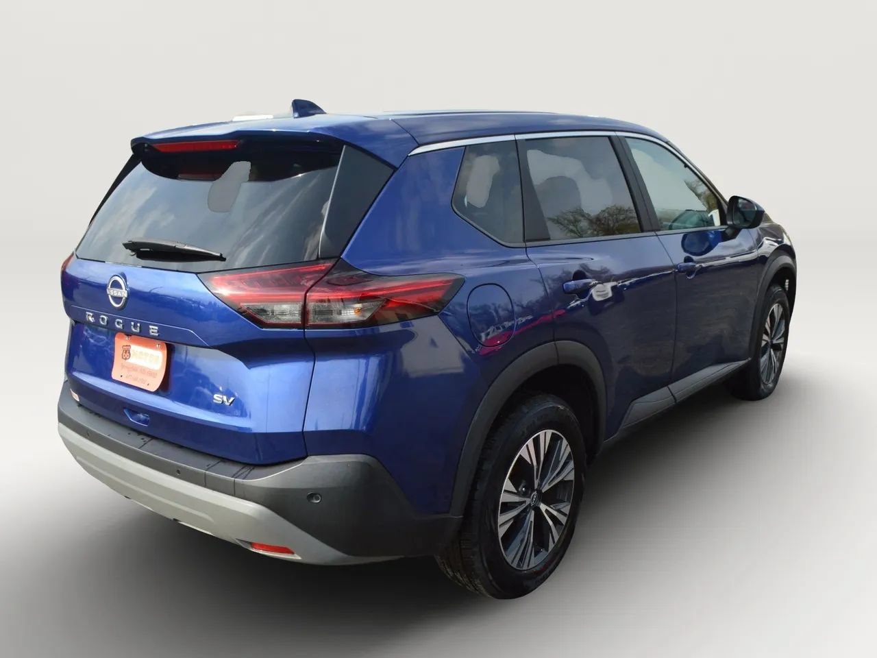 Used 2023 Nissan Rogue SV FWD image 8