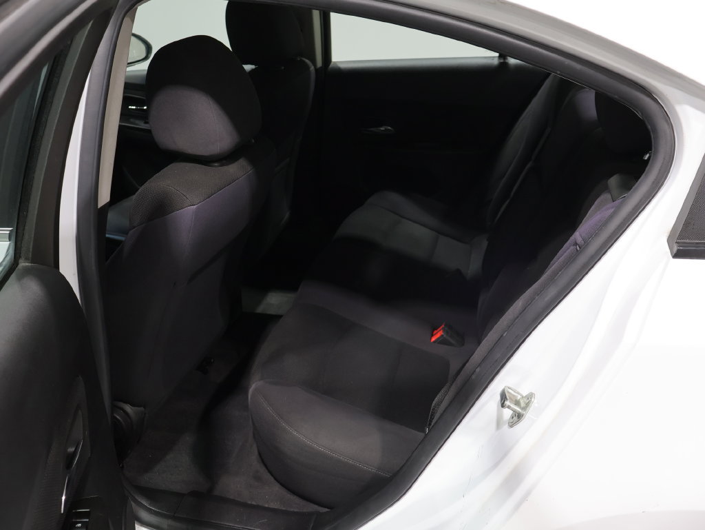 Used 2012 Chevrolet Cruze LT FWD image 11