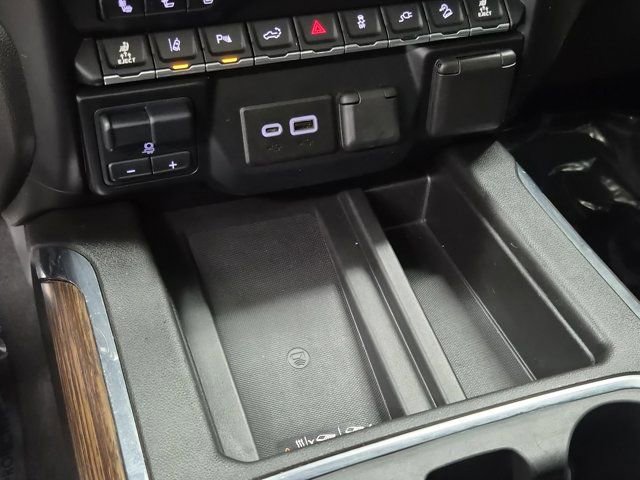 Used 2022 Chevrolet Silverado 2500 High Country w/ Safety Package II image 34