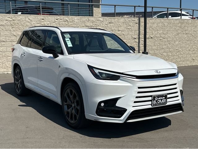 New 2026 Lexus TX 500h AWD image 2