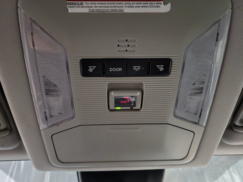Used 2020 Toyota RAV4 XLE FWD image 22