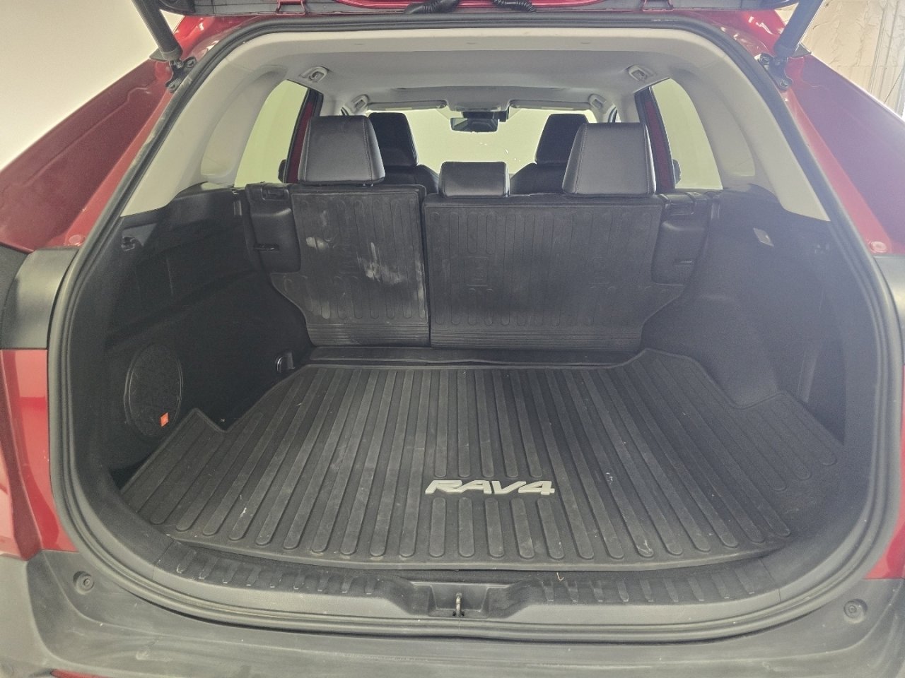 Certified 2020 Toyota RAV4 Limited image 25