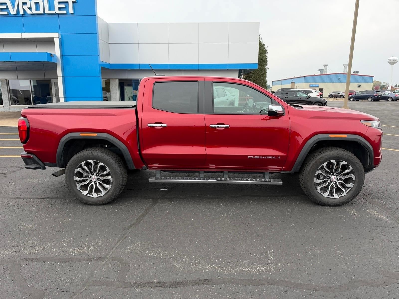 Used 2026 GMC Canyon Denali AWD/4WD image 2