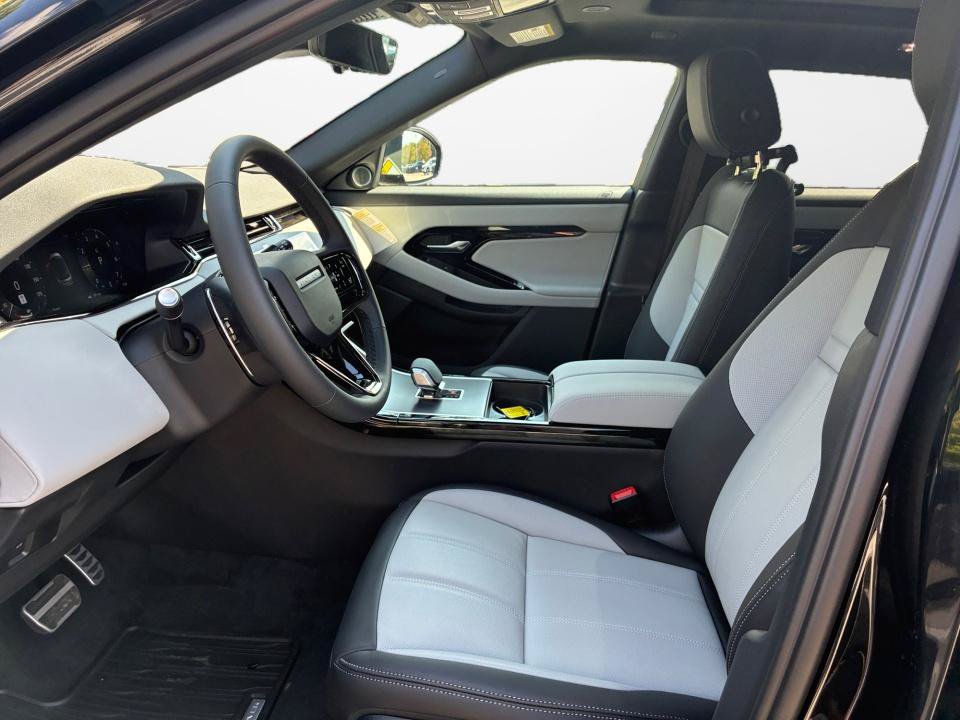 New 2026 Land Rover Range Rover Evoque Hoxton AWD/4WD image 9