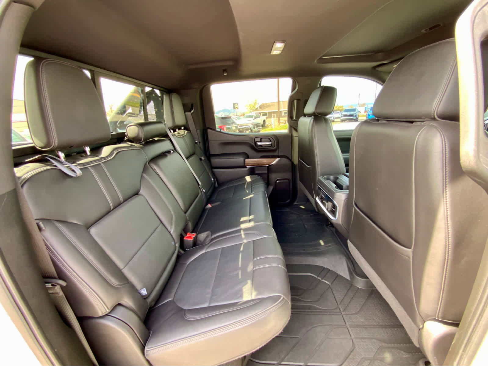 Used 2021 Chevrolet Silverado 1500 High Country w/ Technology Package AWD/4WD image 27