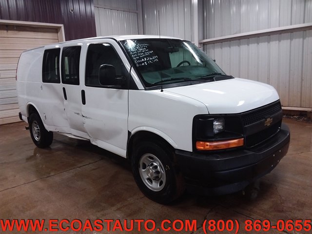 Used 2017 Chevrolet Express 2500 image 1