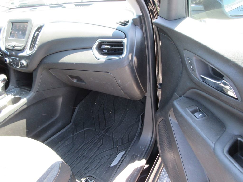 Used 2023 Chevrolet Equinox LT FWD image 19