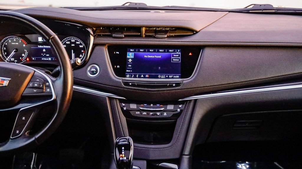 Used 2024 Cadillac XT5 Premium Luxury image 16
