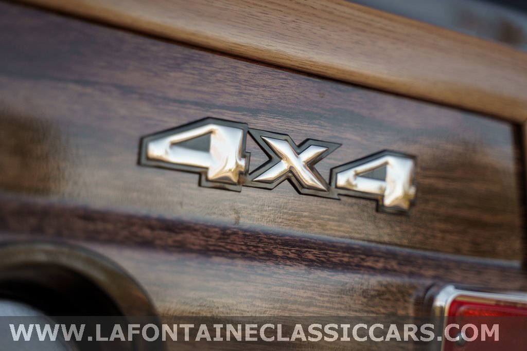 Used 1991 Jeep Grand Wagoneer Base image 28