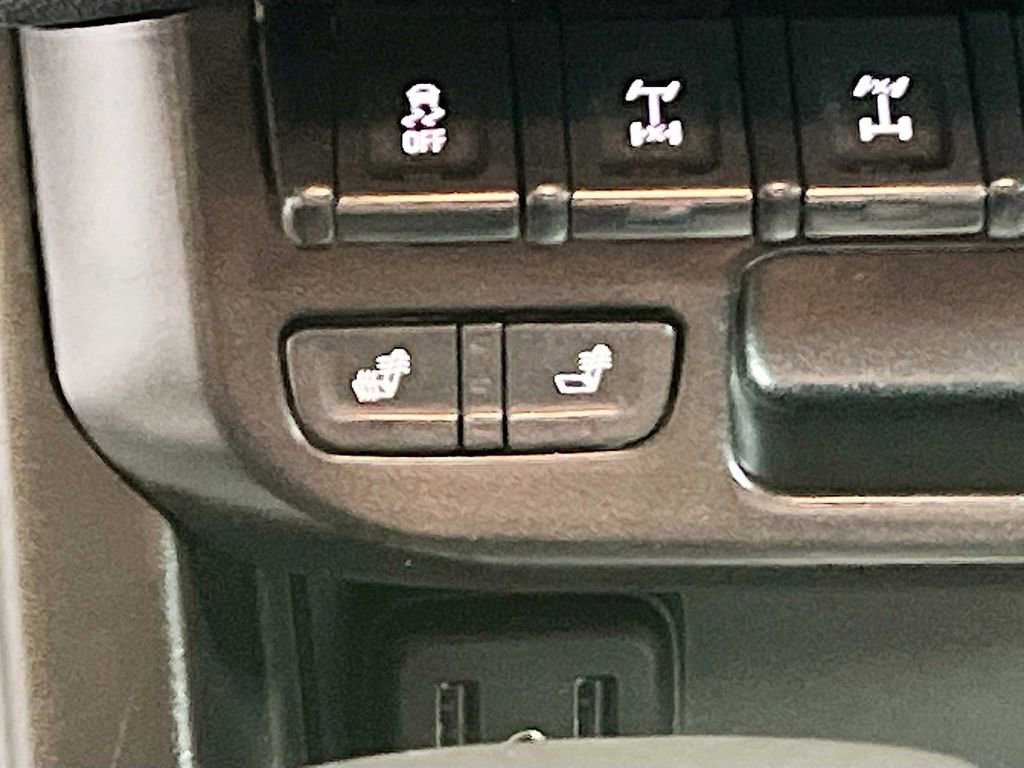 Used 2021 Chevrolet Colorado ZR2 w/ ZR2 Midnight Special Edition image 20