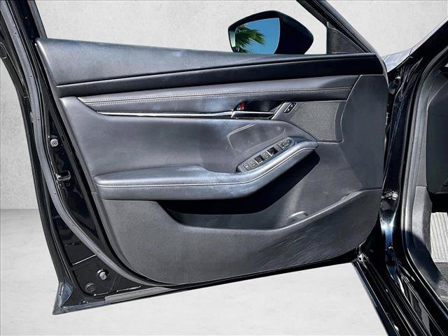 Used 2019 MAZDA MAZDA3 Sedan FWD image 17