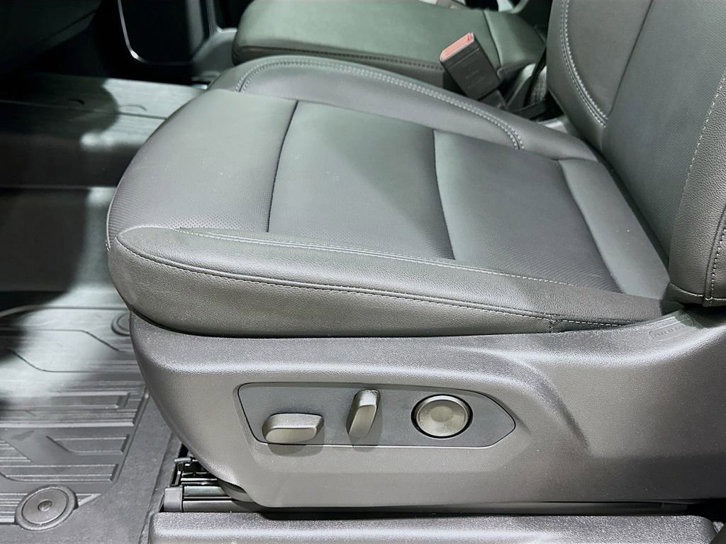 New 2026 GMC Sierra 3500 SLT image 20