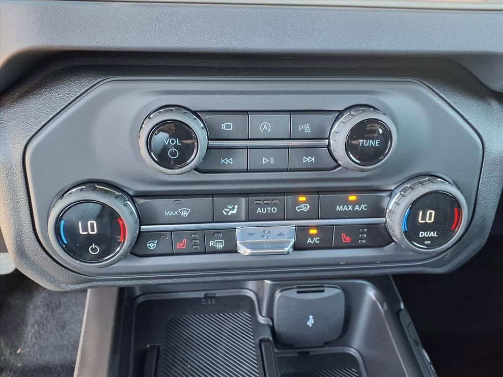 New 2025 Ford Bronco Outer Banks image 17