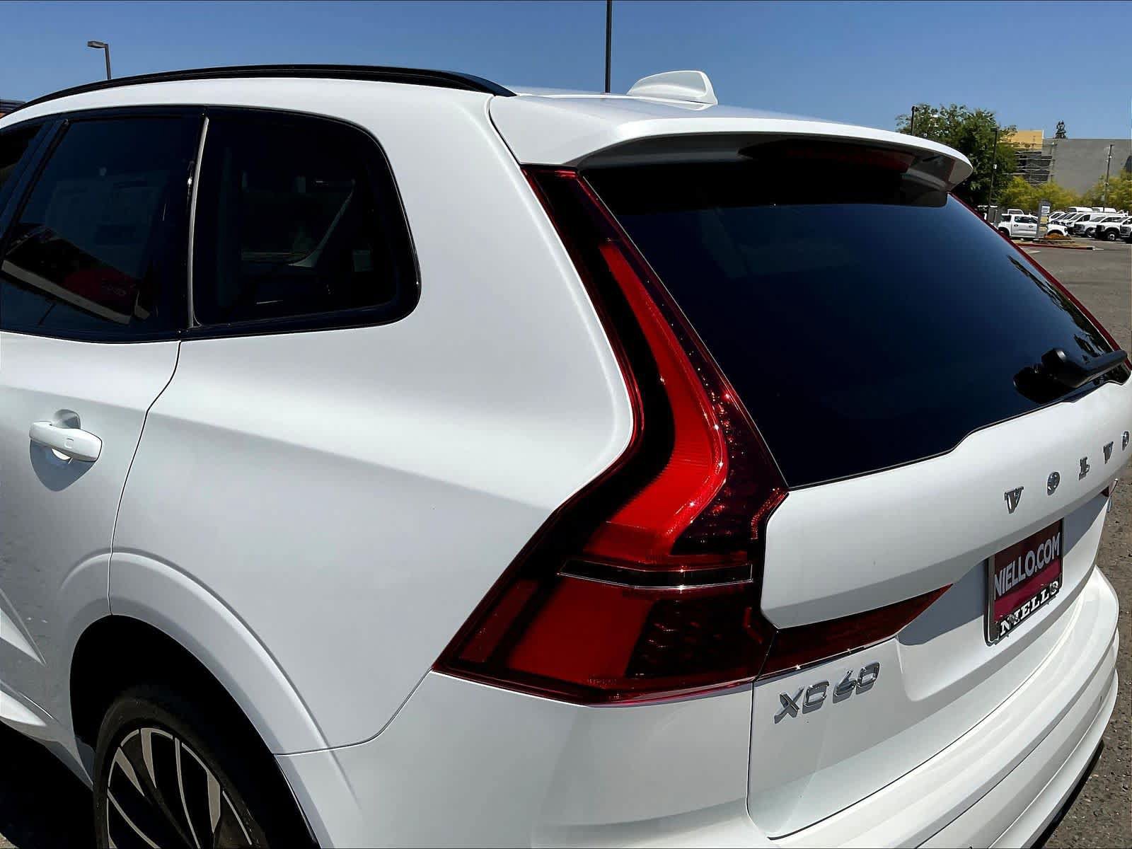 New 2026 Volvo XC60 B5 Ultra w/ Climate Package AWD/4WD image 25