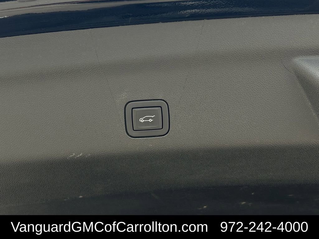 Used 2024 Cadillac Escalade ESV Luxury image 31