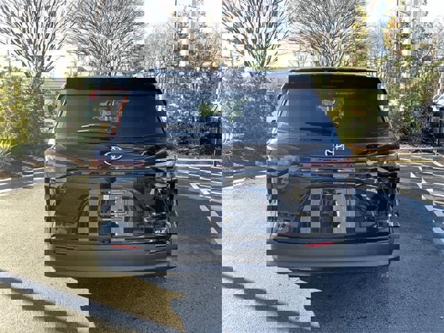 New 2026 Toyota Sienna XLE image 7