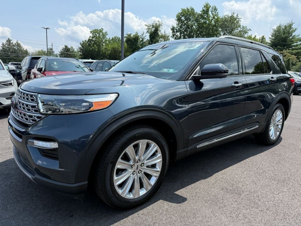 Used 2023 Ford Explorer Limited w/ Limited Technology Package AWD/4WD image 8