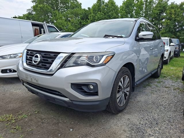 Used 2017 Nissan Pathfinder SV w/ Trailer Tow Package AWD/4WD image 3