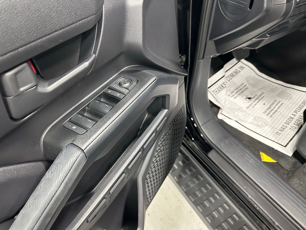 Used 2025 Toyota 4Runner TRD Off-Road image 9