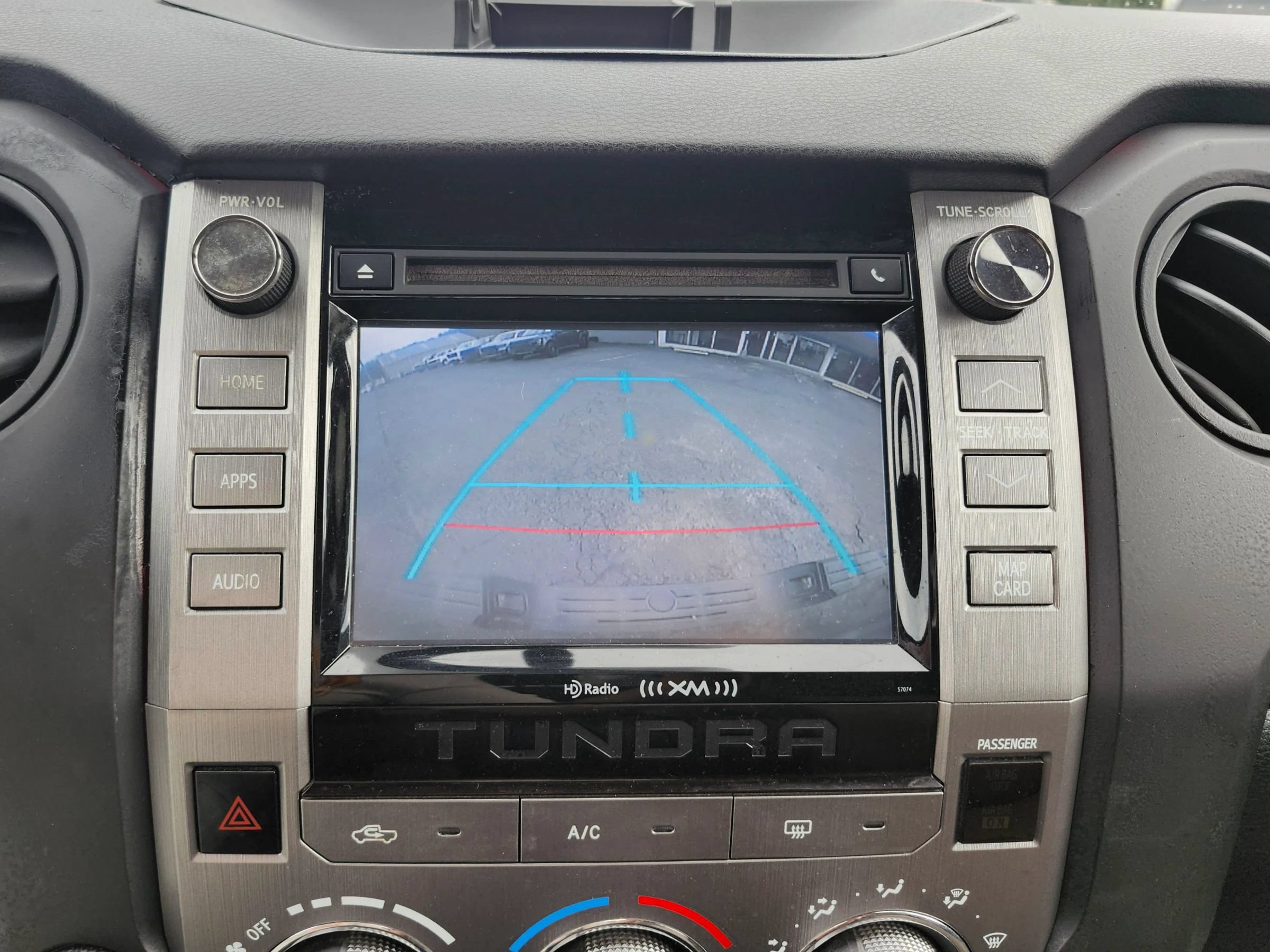 Used 2014 Toyota Tundra SR5 w/ SR5 Upgrade Package AWD/4WD image 21