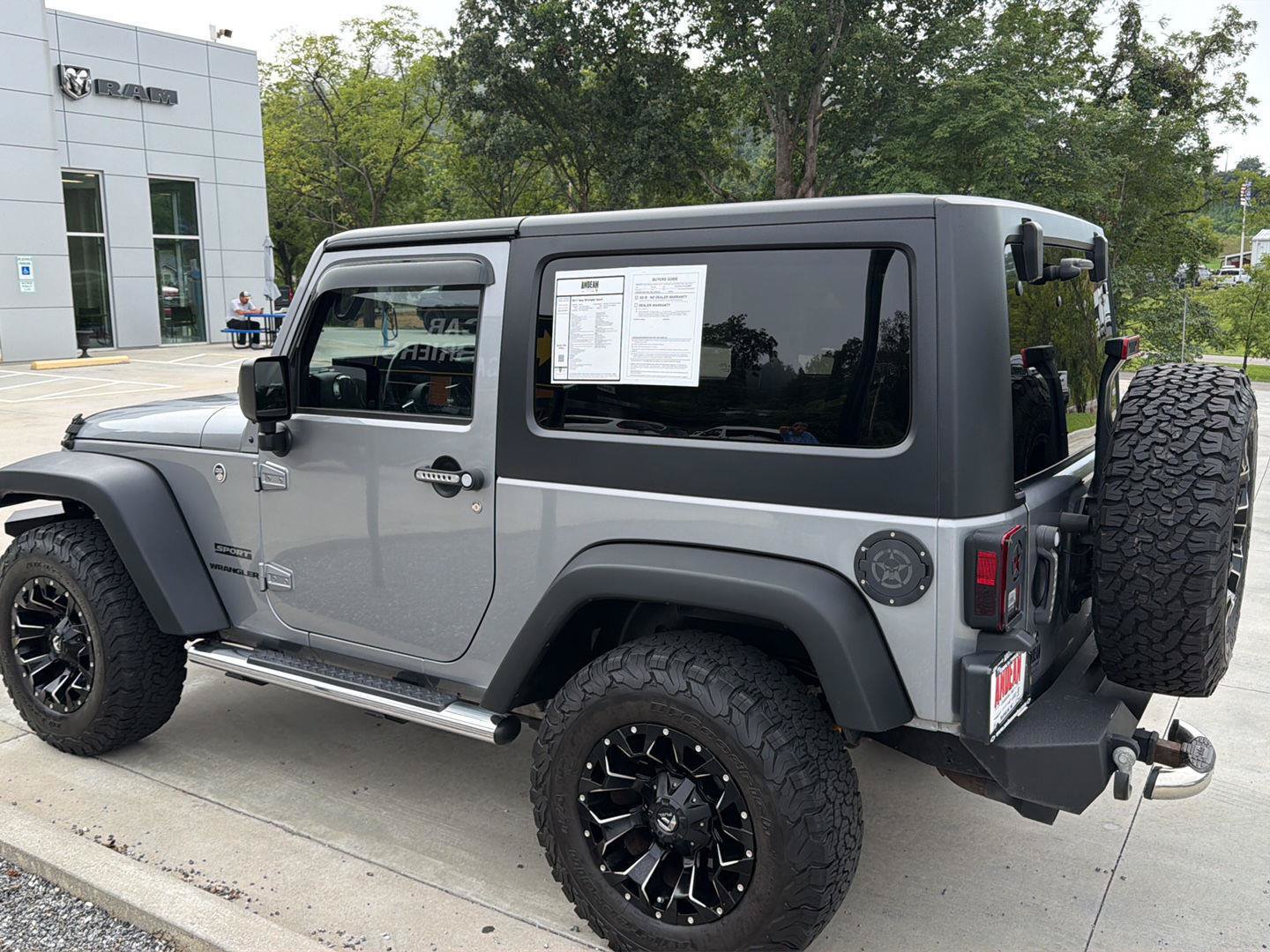 Used 2017 Jeep Wrangler Sport w/ Quick Order Package 24S AWD/4WD image 6