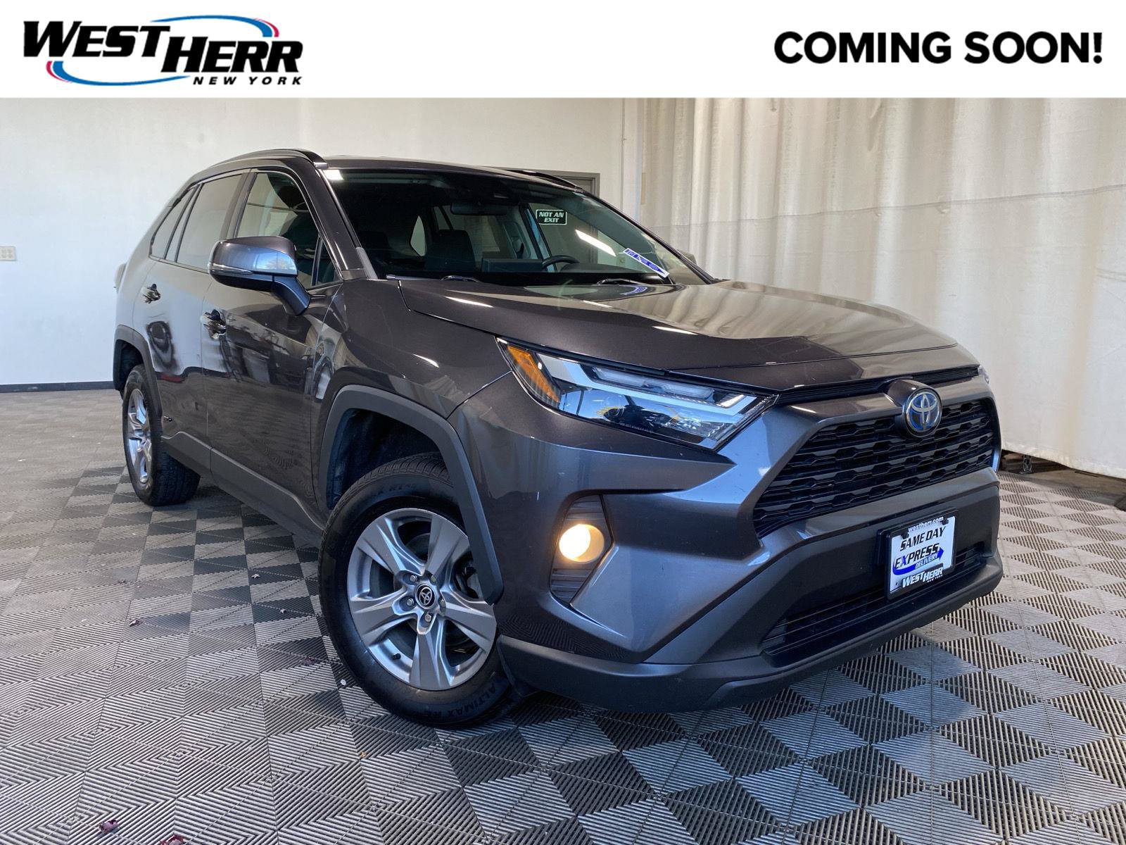 Used 2022 Toyota RAV4 XLE w/ XLE Grade Weather Package