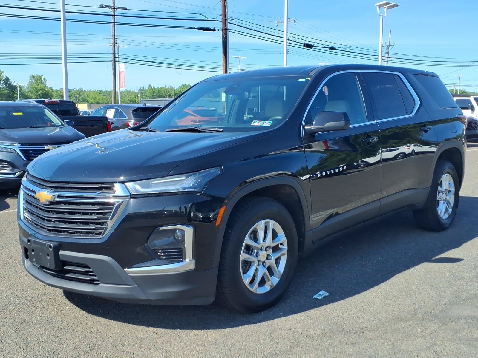 Used 2023 Chevrolet Traverse LS AWD/4WD image 8